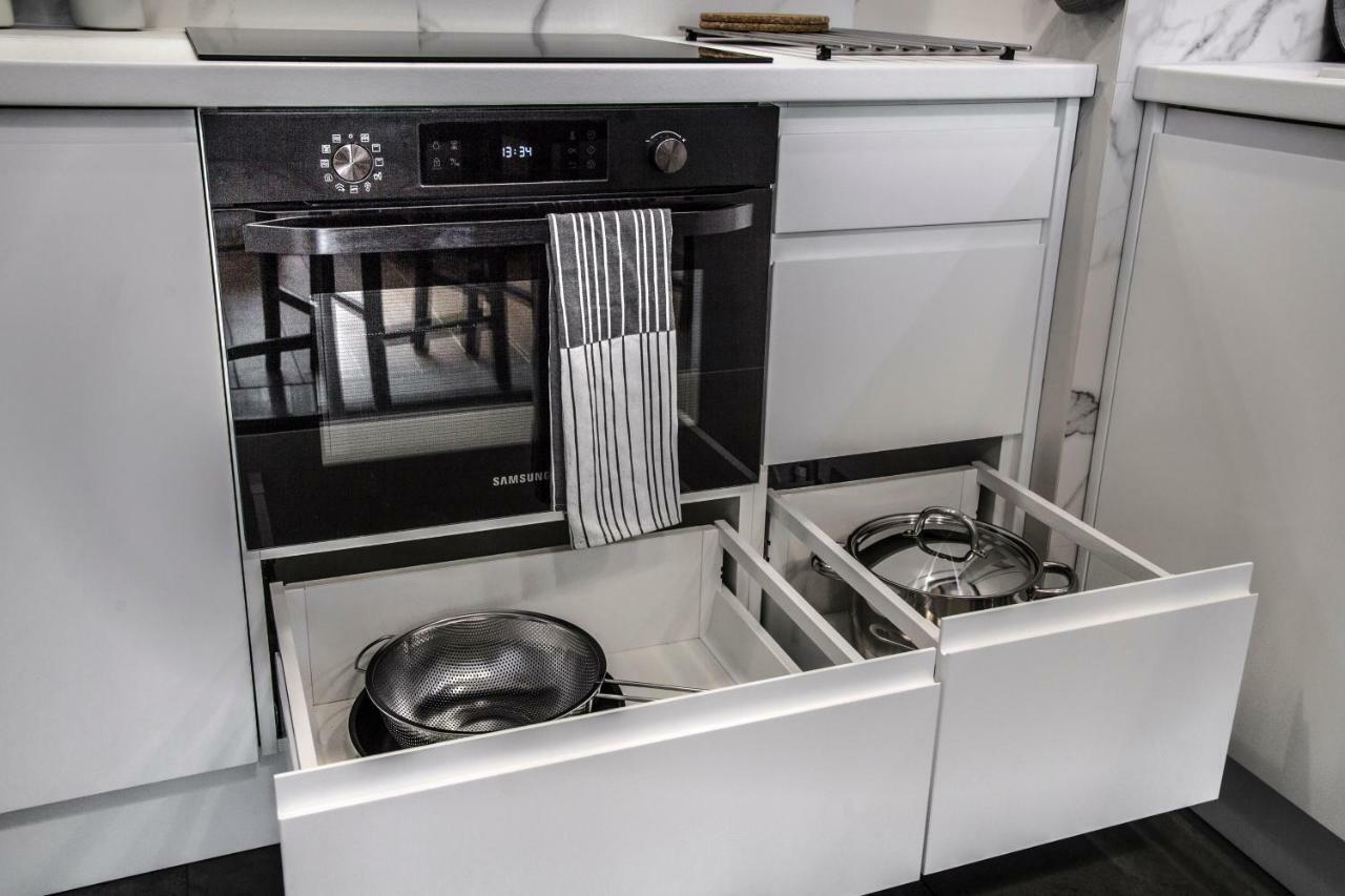ורוצלב Mycherry - Old Town Apartment - Ksiecia Witolda 27 מראה חיצוני תמונה